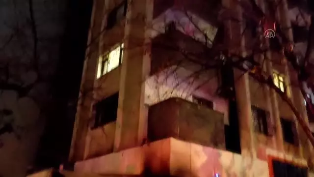 Kadıköy'de iş yeri yangını Kadıköy'de iş yeri yangını