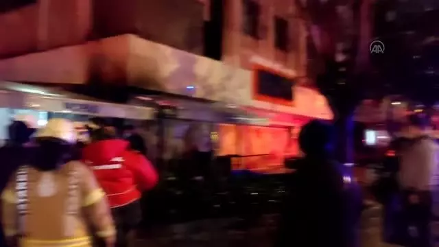 Kadıköy'de iş yeri yangını Kadıköy'de iş yeri yangını
