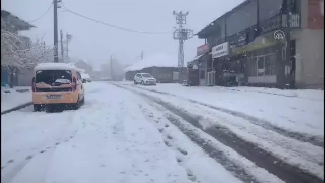 Şebinkarahisar beyaza büründü Şebinkarahisar beyaza büründü