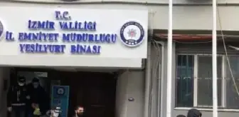 İzmir: Kedi maması ambalajında ilaç hammadesi getiren Cengiz Dibek, 2017 yılında da yakalanmış İzmir: Kedi maması ambalajında ilaç hammadesi getiren Cengiz Dibek, 2017 yılında da yakalanmış