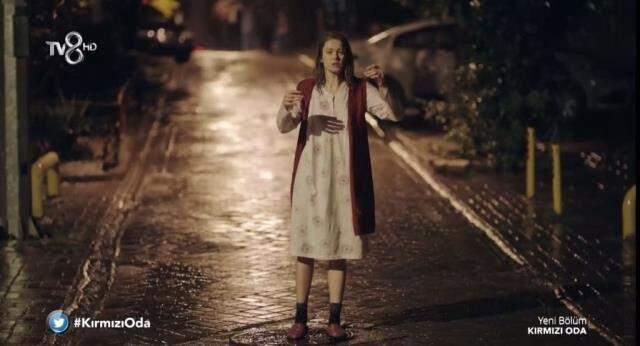 Kırmızı Oda'da Boncuk ve Can aşkının hayal olduğunu öğrenen izleyiciler hayal kırıklığına uğradı Kırmızı Oda'da Boncuk ve Can aşkının hayal olduğunu öğrenen izleyiciler hayal kırıklığına uğradı