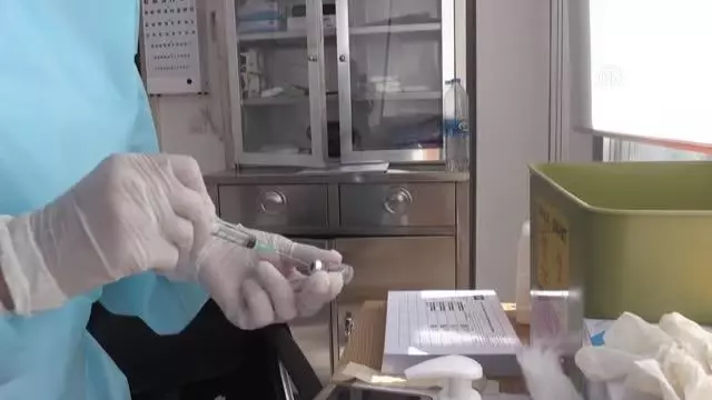 Son Dakika | Koronavirüs Bilim Kurulu Üyesi Gündüz'den 'CoronaVac' için 'Tedirginlik ve tereddüde gerek yok' açıklaması Son Dakika | Koronavirüs Bilim Kurulu Üyesi Gündüz'den 'CoronaVac' için 'Tedirginlik ve tereddüde gerek yok' açıklaması
