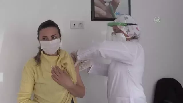 Son Dakika | Koronavirüs Bilim Kurulu Üyesi Gündüz'den 'CoronaVac' için 'Tedirginlik ve tereddüde gerek yok' açıklaması Son Dakika | Koronavirüs Bilim Kurulu Üyesi Gündüz'den 'CoronaVac' için 'Tedirginlik ve tereddüde gerek yok' açıklaması