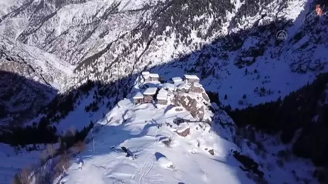 Son dakika haberi... Kovid-19 salgınına rağmen Kaçkar Dağları'nda heliski heyecanı bu yıl da yaşanacak Son dakika haberi... Kovid-19 salgınına rağmen Kaçkar Dağları'nda heliski heyecanı bu yıl da yaşanacak