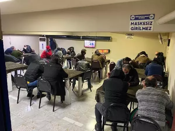 Kumar oynayan 113 kişiye toplam 506 bin 918 lira ceza Kumar oynayan 113 kişiye toplam 506 bin 918 lira ceza