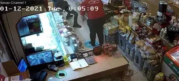 Lokanta sahibini, haraç vermeyince bıçakladı Lokanta sahibini, haraç vermeyince bıçakladı
