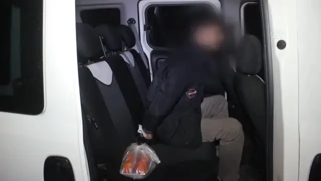 Marketin deposundan hırsızlık yapmaya çalışan zanlı suçüstü yakalandı Marketin deposundan hırsızlık yapmaya çalışan zanlı suçüstü yakalandı