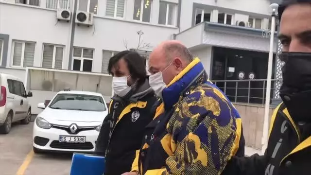 Otomobilde tüfekle iki kişiyi vuran zanlı adliyeye sevk edildi Otomobilde tüfekle iki kişiyi vuran zanlı adliyeye sevk edildi