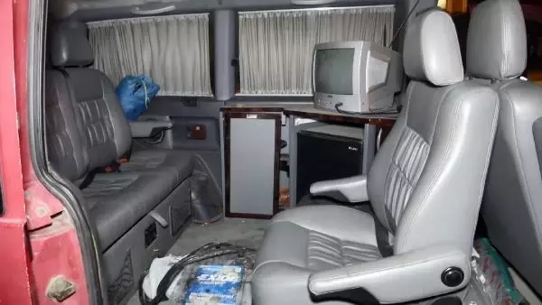 Polis telsizi dinlediler ancak yakalanmaktan kurtulamadılar Polis telsizi dinlediler ancak yakalanmaktan kurtulamadılar