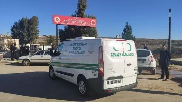 Son dakika haberi... Şanlıurfa'da, bariyere çarpan otomobilin sürücüsü öldü Son dakika haberi... Şanlıurfa'da, bariyere çarpan otomobilin sürücüsü öldü