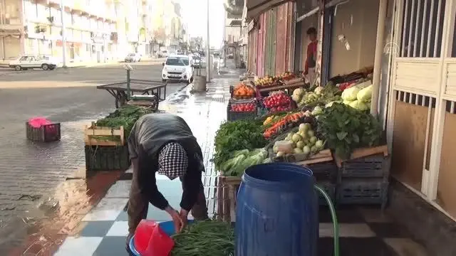 ŞANLIURFA - Viranşehir'de cadde ve sokaklar sessizliğe büründü ŞANLIURFA - Viranşehir'de cadde ve sokaklar sessizliğe büründü