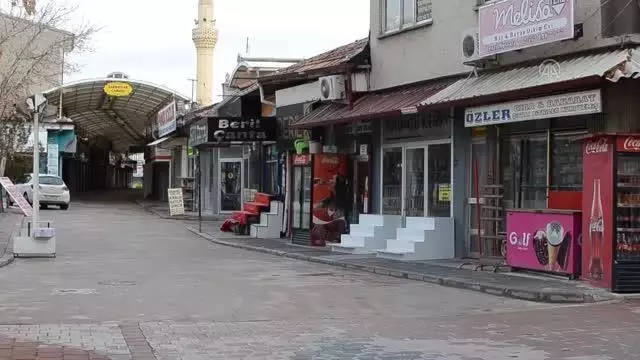 Sokağa çıkma kısıtlaması sessizliği Sokağa çıkma kısıtlaması sessizliği