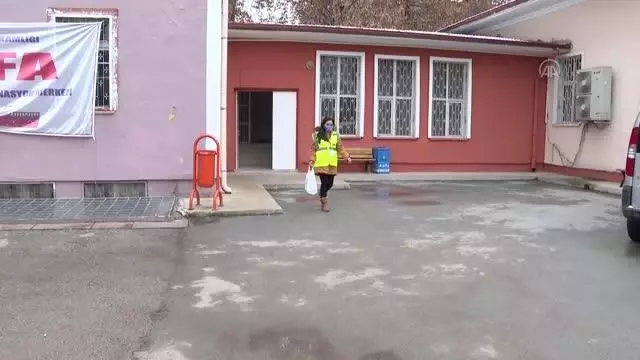 Sokak hayvanlarına 'vefa' desteği Sokak hayvanlarına 'vefa' desteği