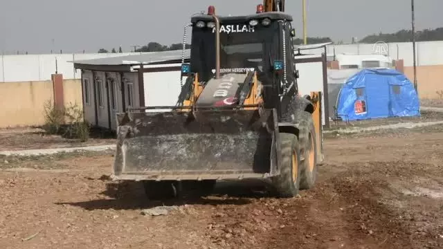 Son dakika haberi | TEL ABYAD - Barış Pınarı Harekatı bölgesinde kadın hastalıkları ve doğum hastanesi kurulumu çalışmaları başladı Son dakika haberi | TEL ABYAD - Barış Pınarı Harekatı bölgesinde kadın hastalıkları ve doğum hastanesi kurulumu çalışmaları başladı