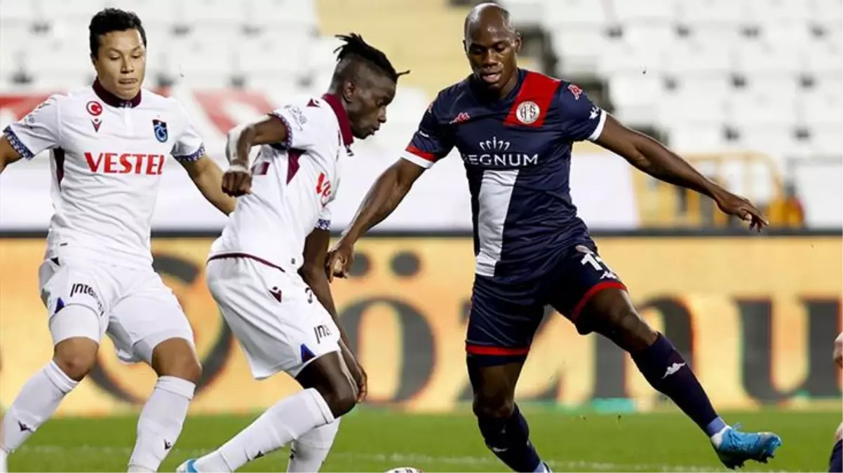 Trabzonspor, deplasmanda son dakika golüyle Antalyaspor'la 1-1 berabere kaldı
