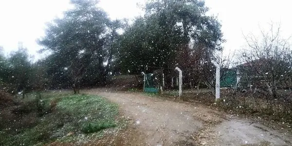 Turgutlu'da kar yağışı etkili oldu Turgutlu'da kar yağışı etkili oldu