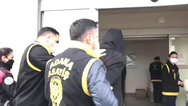 Son Dakika | Üst arama bahanesiyle yankesicilik yapan 'sahte polis' tutuklandı Son Dakika | Üst arama bahanesiyle yankesicilik yapan 'sahte polis' tutuklandı