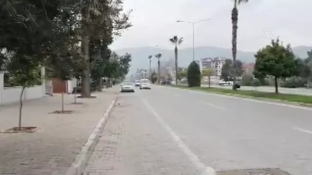 Son dakika haberleri | İzmir'de yaşlı adamı dolandırdıkları iddiasıyla aranan 2 zanlı yine para isteyince yakalandı Son dakika haberleri | İzmir'de yaşlı adamı dolandırdıkları iddiasıyla aranan 2 zanlı yine para isteyince yakalandı