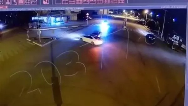 Son dakika haber: 3 kişinin öldüğü kazanın yeni görüntüsü ortaya çıktı Son dakika haber: 3 kişinin öldüğü kazanın yeni görüntüsü ortaya çıktı