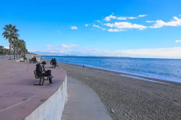 Antalya kısıtlamanın son gününde sessiz Antalya kısıtlamanın son gününde sessiz