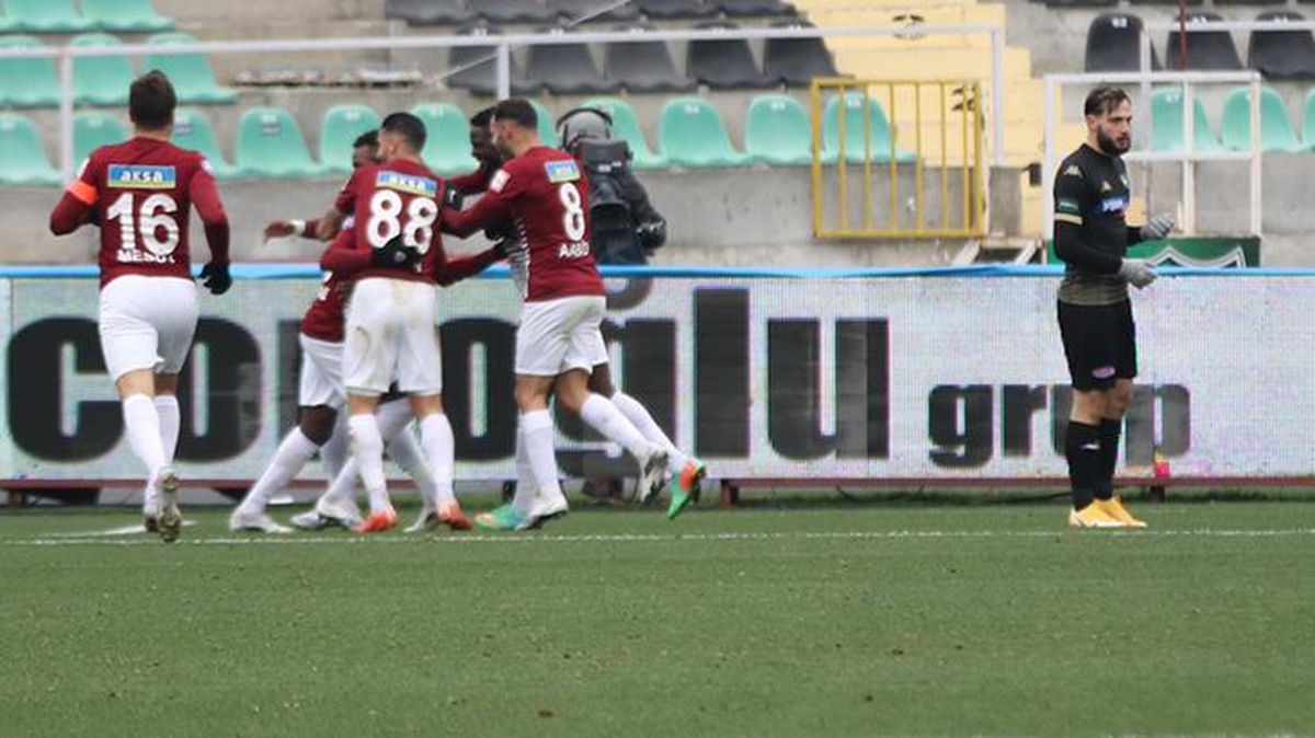 Atakaş Hatayspor, Yukatel Denizlispor'u deplasmanda 2-0 yendi
