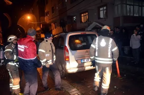 Avcılar'daki yangına müdahaleye hatalı park engeli Avcılar'daki yangına müdahaleye hatalı park engeli