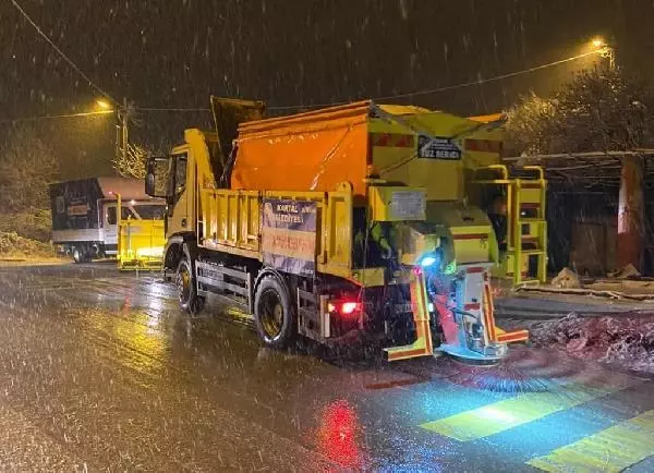 Son dakika haberi... Başkan Yüksel, karla mücadele ekiplerini yalnız bırakmadı Son dakika haberi... Başkan Yüksel, karla mücadele ekiplerini yalnız bırakmadı