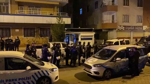 Diyarbakır'da 'engelli derneklerinde eğlence' tepkisi Diyarbakır'da 'engelli derneklerinde eğlence' tepkisi