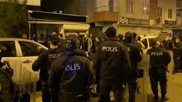 Diyarbakır'da 'engelli derneklerinde eğlence' tepkisi Diyarbakır'da 'engelli derneklerinde eğlence' tepkisi