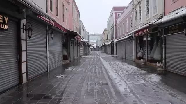 ZONGULDAK - Doğu Marmara ve Batı Karadeniz'de kar yağışı etkili oluyor ZONGULDAK - Doğu Marmara ve Batı Karadeniz'de kar yağışı etkili oluyor