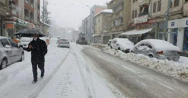 Düzce, Zonguldak ve Kütahya'da engelli ve hamile kamu çalışanları yarın idari izinli sayılacak Düzce, Zonguldak ve Kütahya'da engelli ve hamile kamu çalışanları yarın idari izinli sayılacak