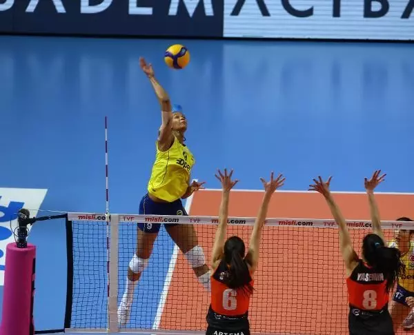 Eczacıbaşı VitrA: 3-1 Eczacıbaşı VitrA: 3-1