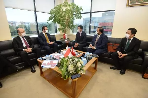Endonezya'nın Ankara Büyükelçiliği Ticaret Müşaviri Nababan'dan BTSO'ya ziyaret Endonezya'nın Ankara Büyükelçiliği Ticaret Müşaviri Nababan'dan BTSO'ya ziyaret
