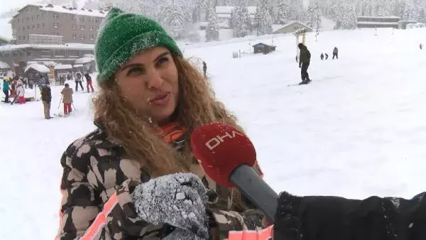 Uludağ'daki pistler tatilcilere kaldı Uludağ'daki pistler tatilcilere kaldı