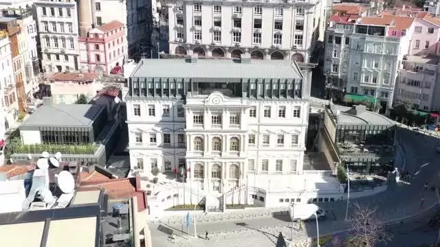Kadim şehir İstanbul'da ilklerin ilçesi: Beyoğlu Kadim şehir İstanbul'da ilklerin ilçesi: Beyoğlu