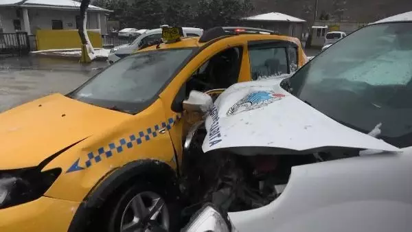 Son dakika haberleri! Kağıthane'de trafik kazası: 1 yaralı Son dakika haberleri! Kağıthane'de trafik kazası: 1 yaralı