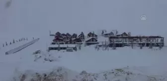 Kahramanmaraş: KAHRAMANMARAŞ - Yedikuyular Kayak Merkezi'nde kar kalınlığı 1 metreyi aştı Kahramanmaraş: KAHRAMANMARAŞ - Yedikuyular Kayak Merkezi'nde kar kalınlığı 1 metreyi aştı