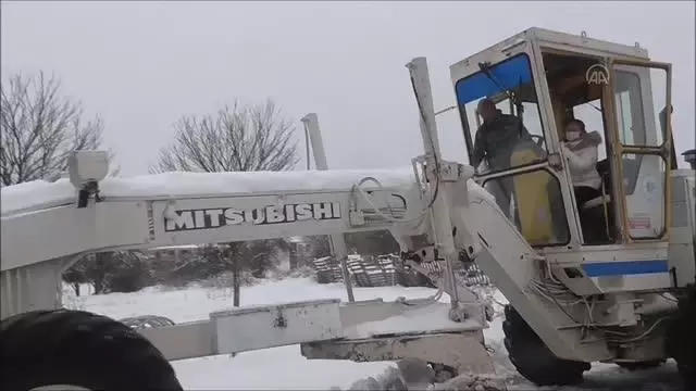 Kar nedeniyle kapanan 103 köy yolu ulaşıma açıldı beyaz örtü,Bursa-Eskişehir karayolu,Kar Kalınlığı,kar yağış,ıKarayolları ekipleri,kartpostallık... Kar nedeniyle kapanan 103 köy yolu ulaşıma açıldı beyaz örtü,Bursa-Eskişehir karayolu,Kar Kalınlığı,kar yağış,ıKarayolları ekipleri,kartpostallık...