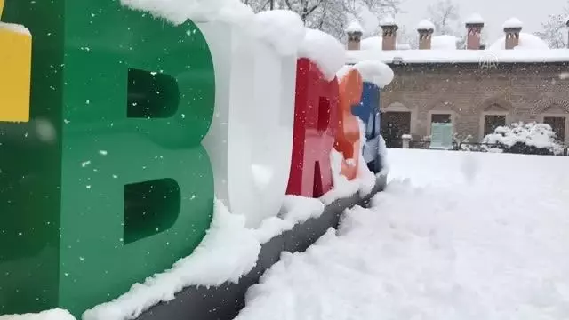 Kar yağışı etkili oldu Kar yağışı etkili oldu