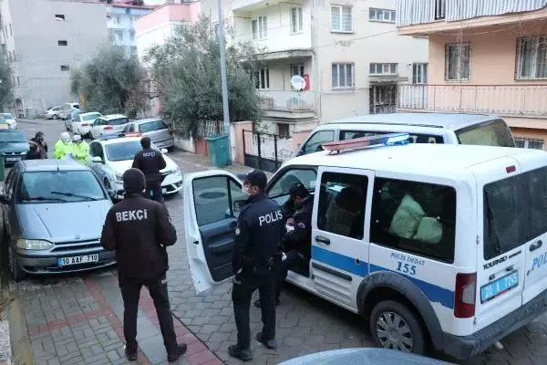 Son dakika haberi! Kısıtlamada 'dur' ihtarına uymayan ehliyetsiz sürücüye 13 bin TL ceza Son dakika haberi! Kısıtlamada 'dur' ihtarına uymayan ehliyetsiz sürücüye 13 bin TL ceza