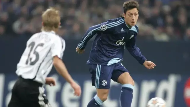 Mesut Özil: Fenerbahçe'nin rüyadan gerçeğe dönüşen transferi Mesut Özil: Fenerbahçe'nin rüyadan gerçeğe dönüşen transferi