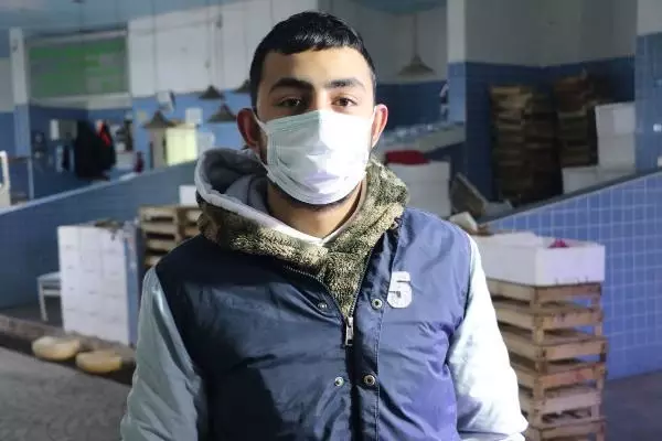 Samsun'da kısıtlamada balık satışı sürüyor Samsun'da kısıtlamada balık satışı sürüyor