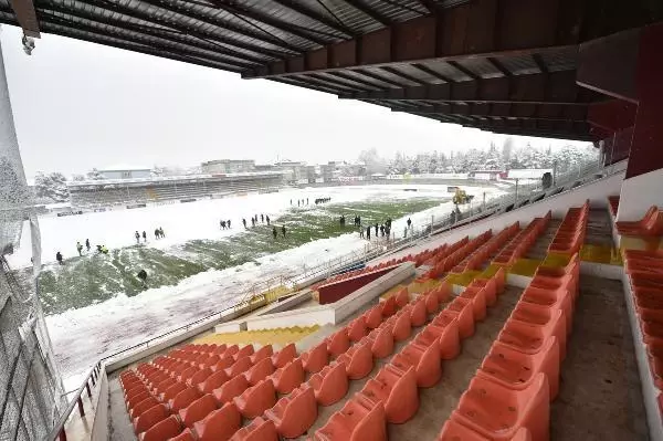 Sancaktepe FK maçına kar engeli Sancaktepe FK maçına kar engeli