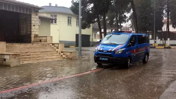Son dakika haber... Seyir halindeki otomobilde sırtından vurulan fırıncı öldü Son dakika haber... Seyir halindeki otomobilde sırtından vurulan fırıncı öldü