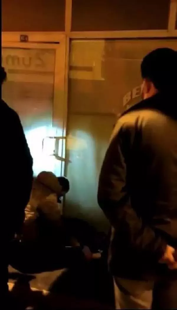 Sokağa çıkma kısıtlamasında kahvehane bodrumunda kumara ceza kesildi Sokağa çıkma kısıtlamasında kahvehane bodrumunda kumara ceza kesildi