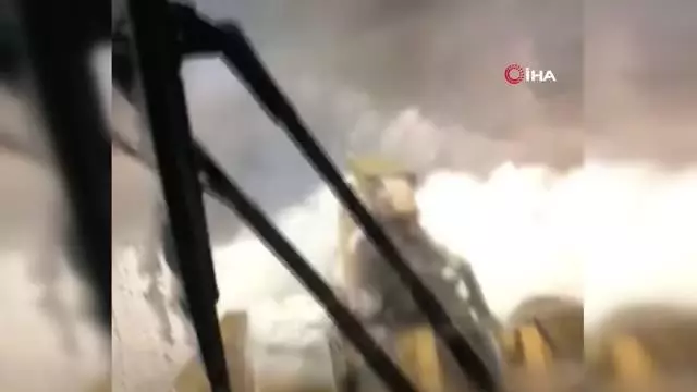 Tekman'da 30 köy yolu ulaşıma kapandı Tekman'da 30 köy yolu ulaşıma kapandı