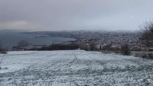 Trakya'da kar yağışı etkisini kaybetti Trakya'da kar yağışı etkisini kaybetti