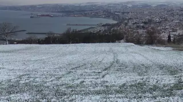 Trakya'da kar yağışı etkisini kaybetti Trakya'da kar yağışı etkisini kaybetti