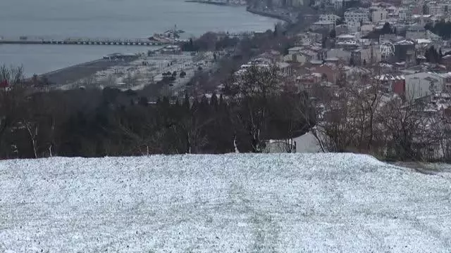 Trakya'da kar yağışı etkisini kaybetti Trakya'da kar yağışı etkisini kaybetti