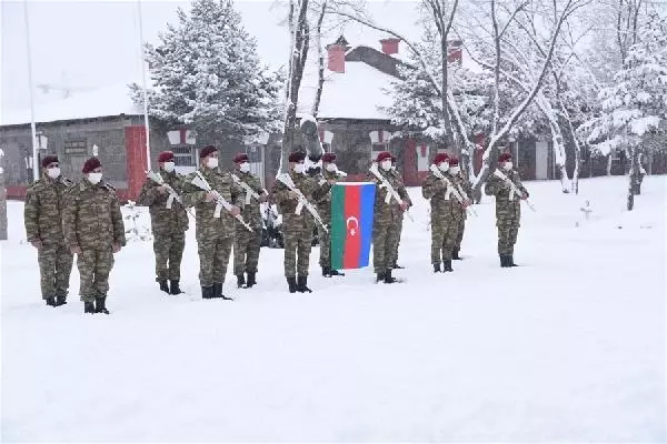 Azerbaycan askerleri 'Kış Tatbikatı' için Kars'ta Azerbaycan askerleri 'Kış Tatbikatı' için Kars'ta